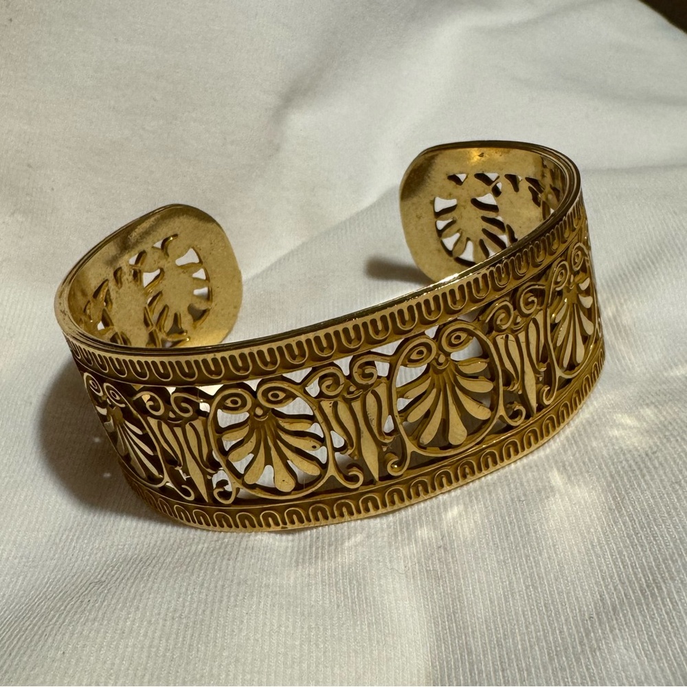 Vintage MMA Metropolitan Museum of Art Egyptian Gold Plate Cuff Bracelet